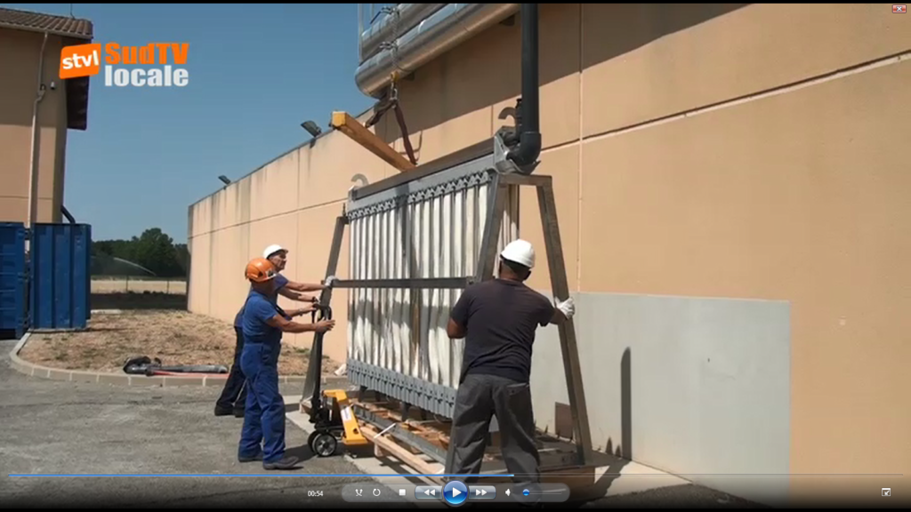 Dans le cadre du programme technique de renouvellement du contrat de délégation de service public, SUEZ a en charge le renouvellement des membranes de la station d’épuration de Monteux, mise en service en 2010.